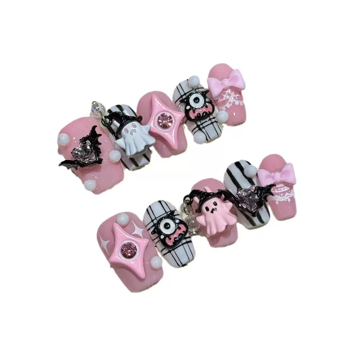 NAILOVEPink 3D Cute Halloween ghosts with beautiful manicures