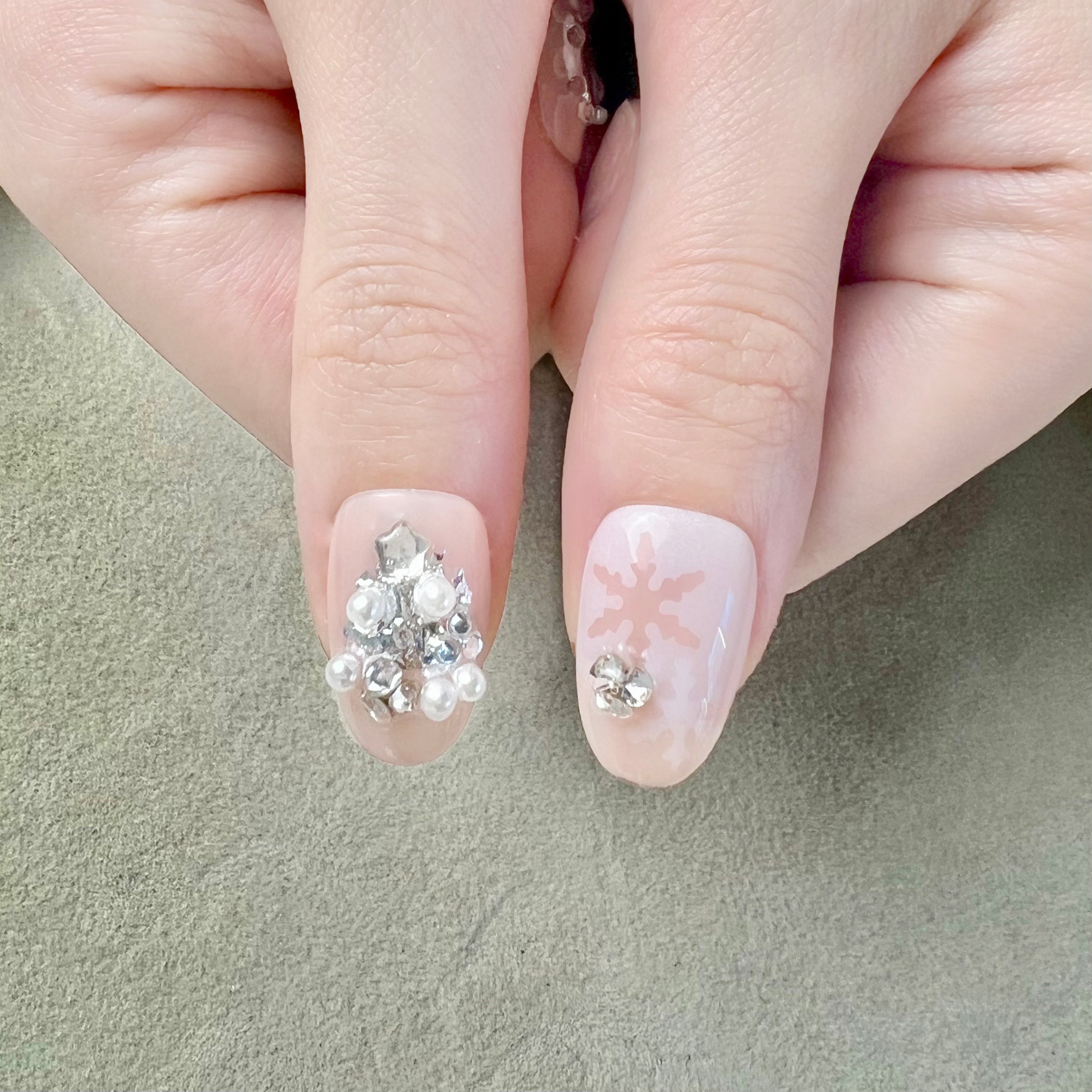 NAILOVE  Christmas snowflake white French-style snowflake nail polish