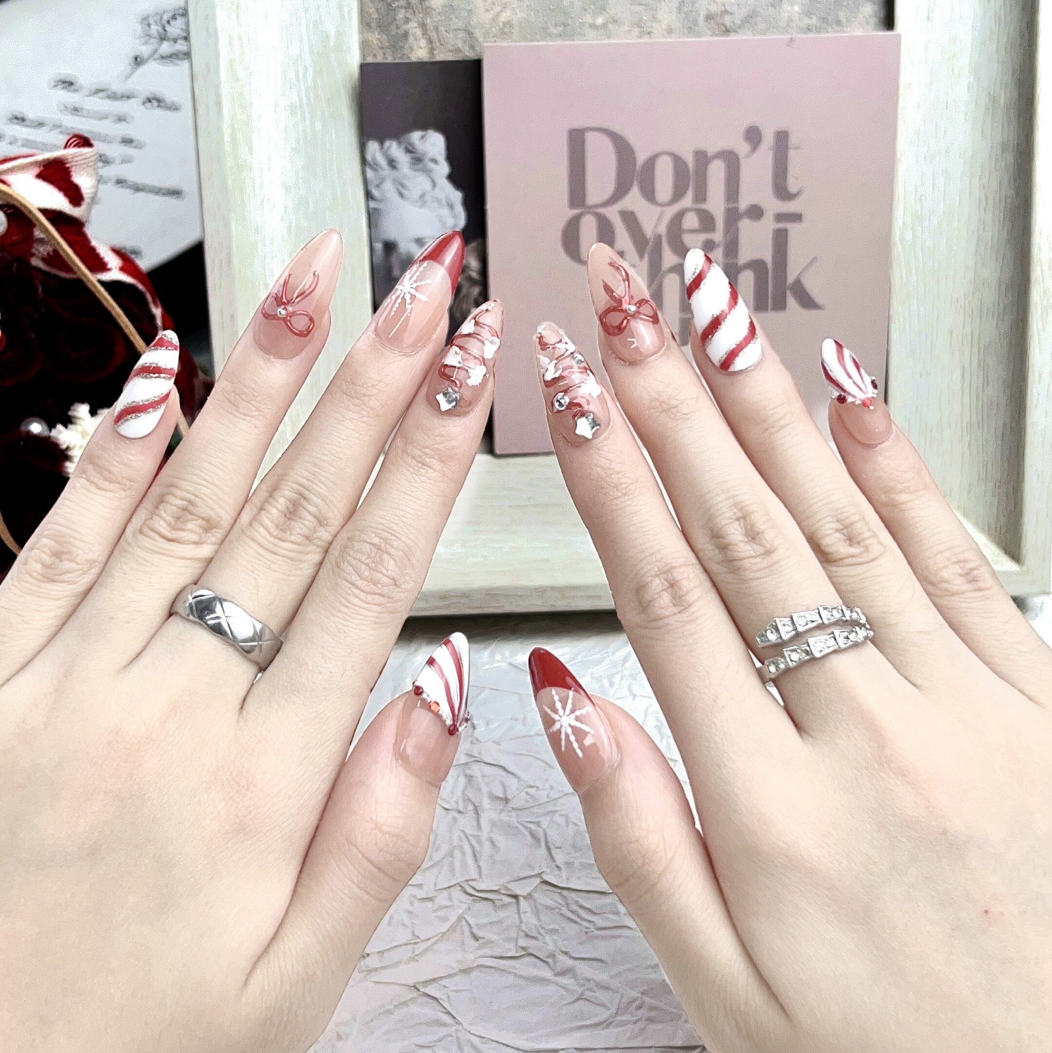 NAILOVE  Christmas red French-style Christmas tree bow-shaped nail art