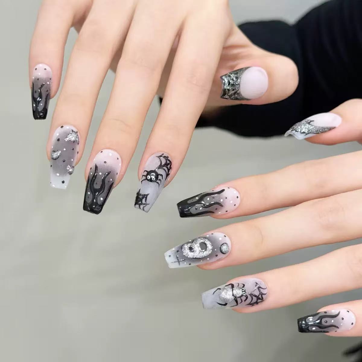 NAILOVEHalloween square bat-shaped nail art