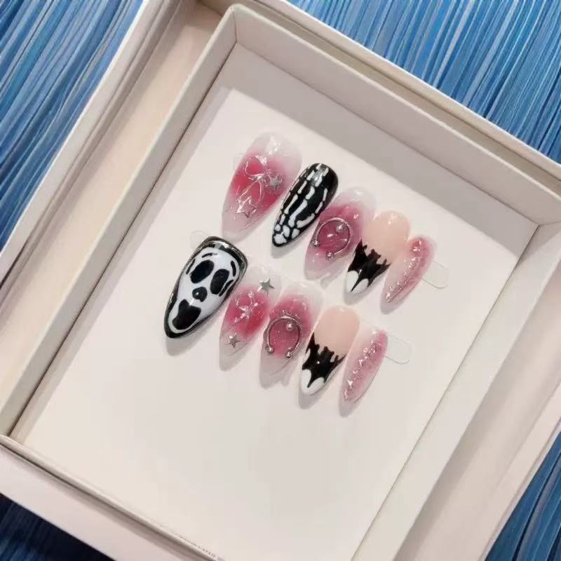 NAILOVEHalloween almond nail art